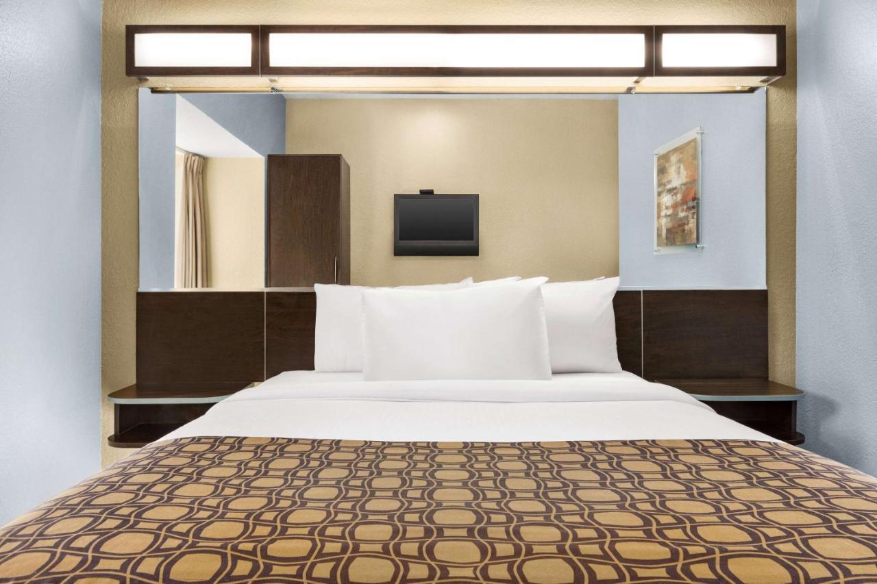 Microtel Inn & Suites By Wyndham Woodstock/Atlanta North Exteriör bild