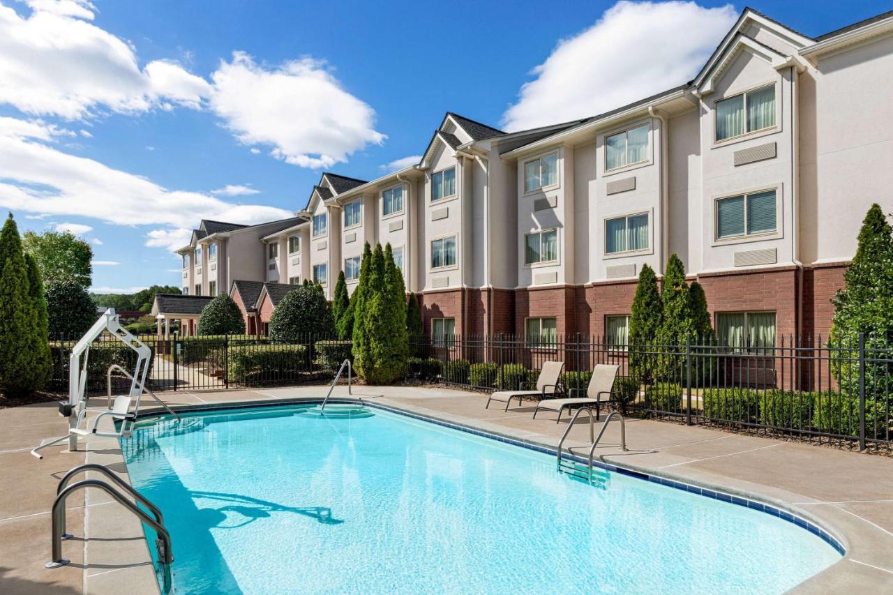 Microtel Inn & Suites By Wyndham Woodstock/Atlanta North Exteriör bild
