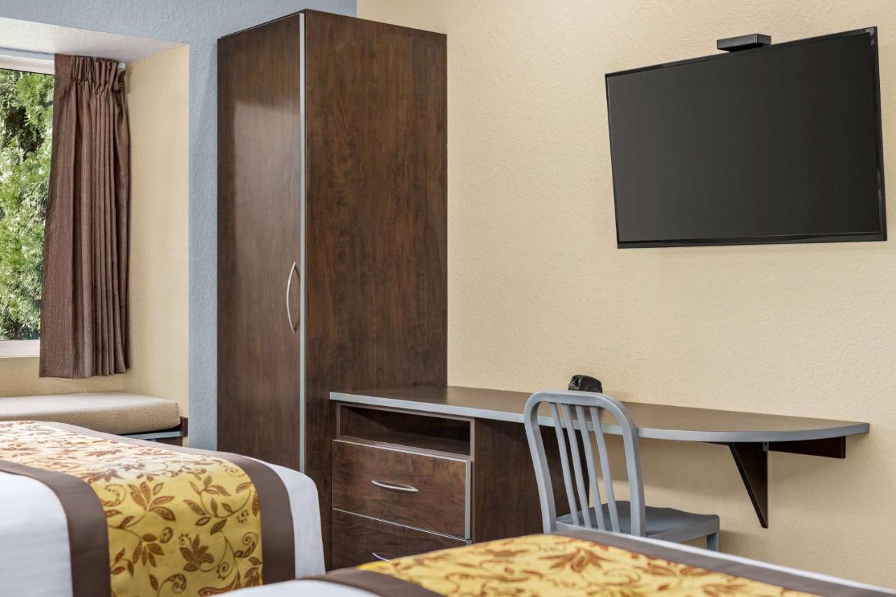 Microtel Inn & Suites By Wyndham Woodstock/Atlanta North Exteriör bild