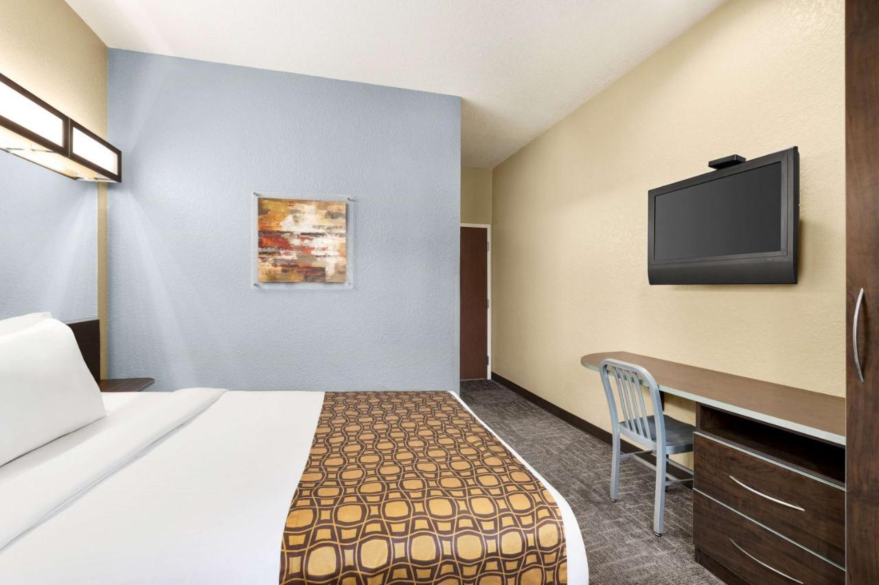 Microtel Inn & Suites By Wyndham Woodstock/Atlanta North Exteriör bild