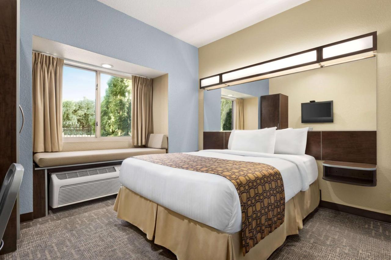 Microtel Inn & Suites By Wyndham Woodstock/Atlanta North Exteriör bild